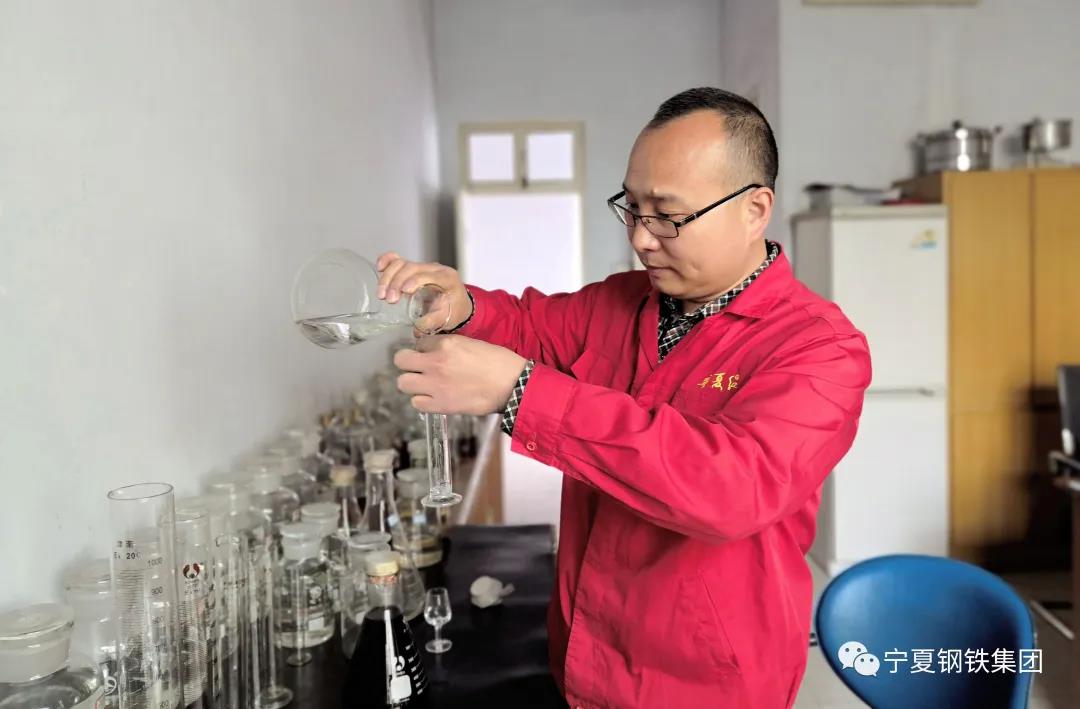 23年“以酒為伴，因酒結(jié)緣”的寧夏紅老羅