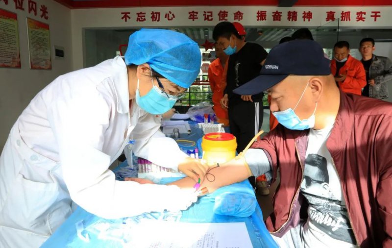 寧夏鋼鐵集團(tuán)開展“關(guān)愛員工，關(guān)注健康”職工健康體檢活動